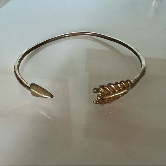 Stella & Dot Gilded Arrow Bracelet - Picture 6 of 8